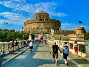 Mausoleum of Hadrian Rome - Official Guided Tours and Tickets, private guided tours for individuals, large groups. Hadrian's Mausoleum skip the line tickets Castel Sant'Angelo private tours